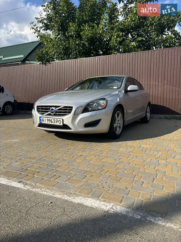 Volvo S60 2011