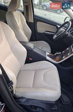 Седан Volvo S60 2016 в 