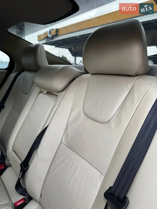 Volvo S60 2012 VIN YV1612FS4D2202050 фото оголошення 9 з 54