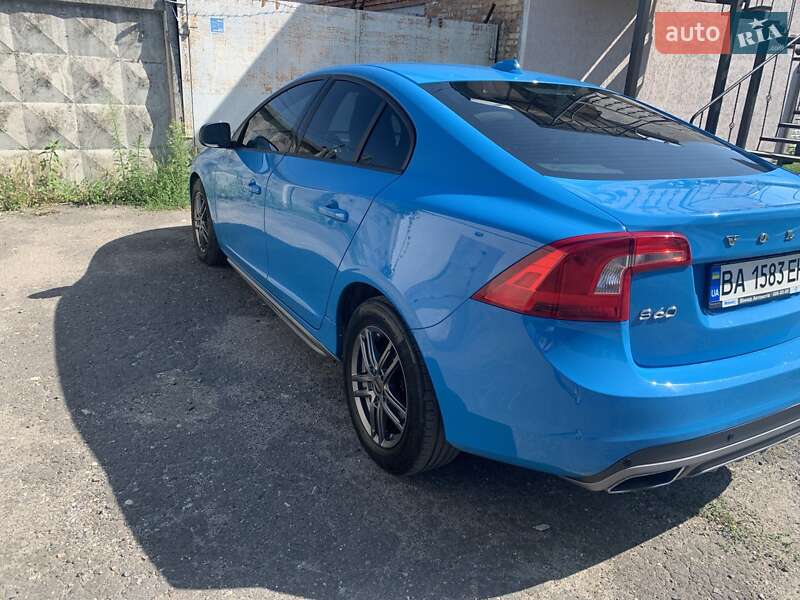 Седан Volvo S60 2013 в Кропивницькому