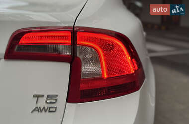 Седан Volvo S60 2013 в 