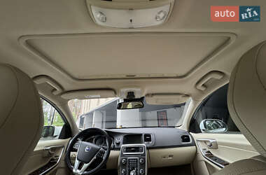 Седан Volvo S60 2013 в 