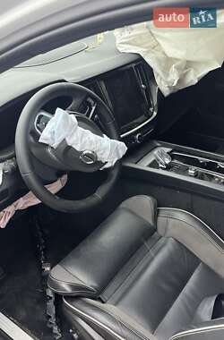 Седан Volvo S60 2023 в 