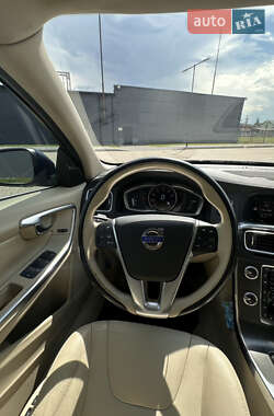 Седан Volvo S60 2014 в 