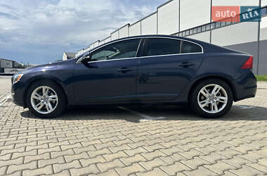 Седан Volvo S60 2014 в 