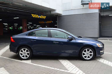 Седан Volvo S60 2014 в 
