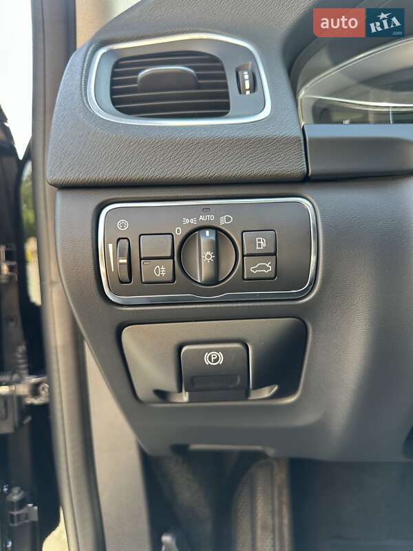 Седан Volvo S60 2014 в Тернополе
