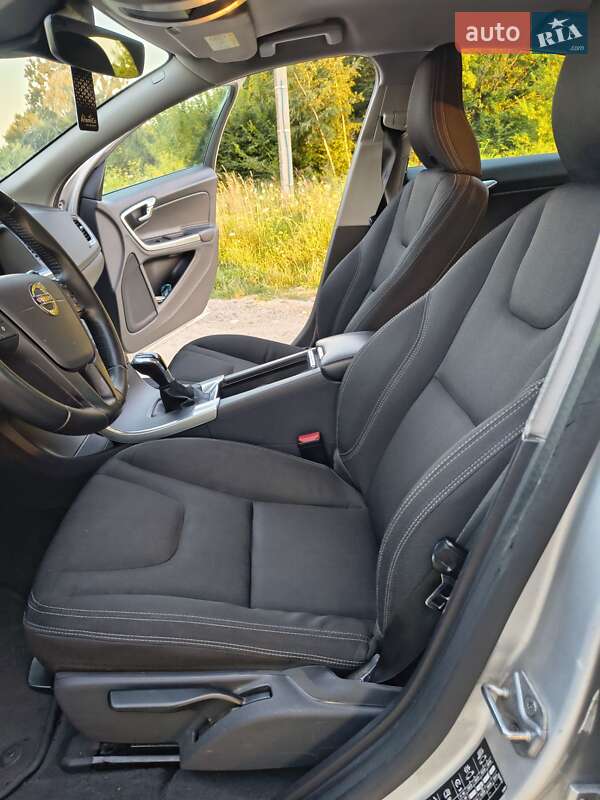 Седан Volvo S60 2016 в Радивилове