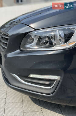 Седан Volvo S60 2016 в 