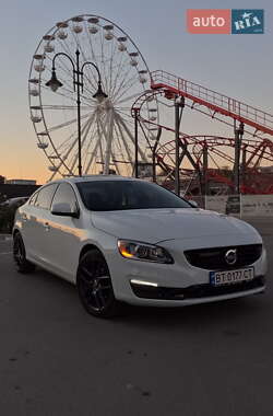 Volvo S60 2015