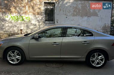 Седан Volvo S60 2014 в 