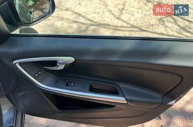 Седан Volvo S60 2016 в 