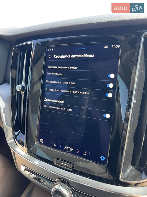 Седан Volvo S60 2024 в Киеве
