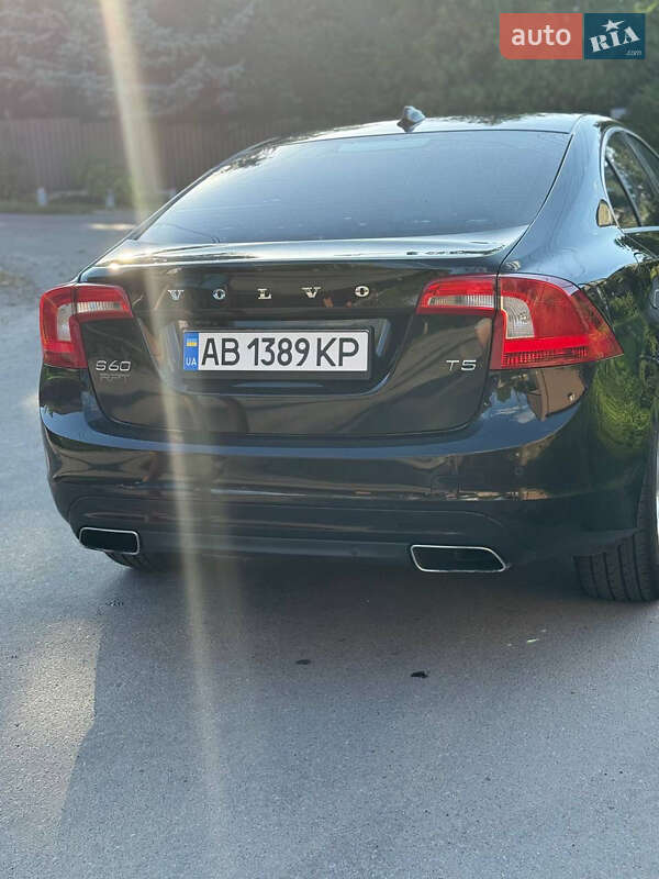 Седан Volvo S60 2013 в Виннице