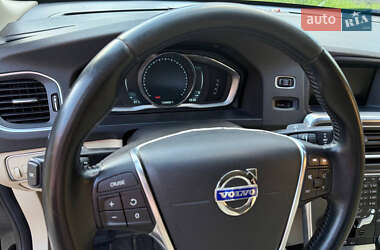 Седан Volvo S60 2013 в 