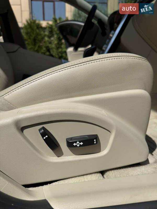 Седан Volvo S60 2014 в Днепре