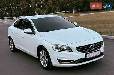 Седан Volvo S60 2017 в Житомире