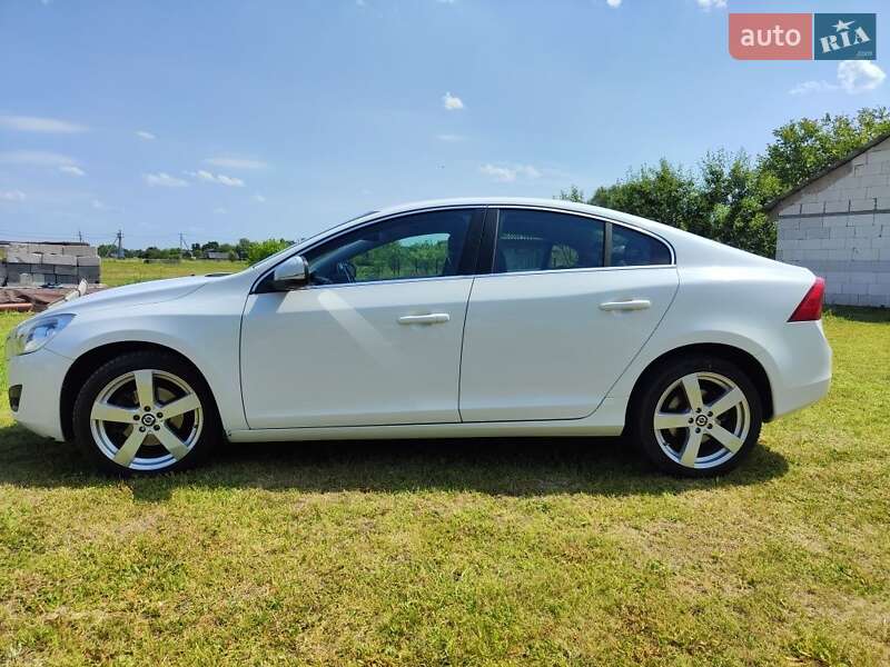 Седан Volvo S60 2012 в Ковеле