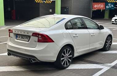 Седан Volvo S60 2017 в 