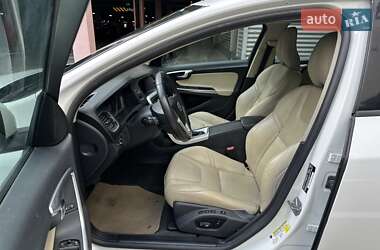 Седан Volvo S60 2017 в 