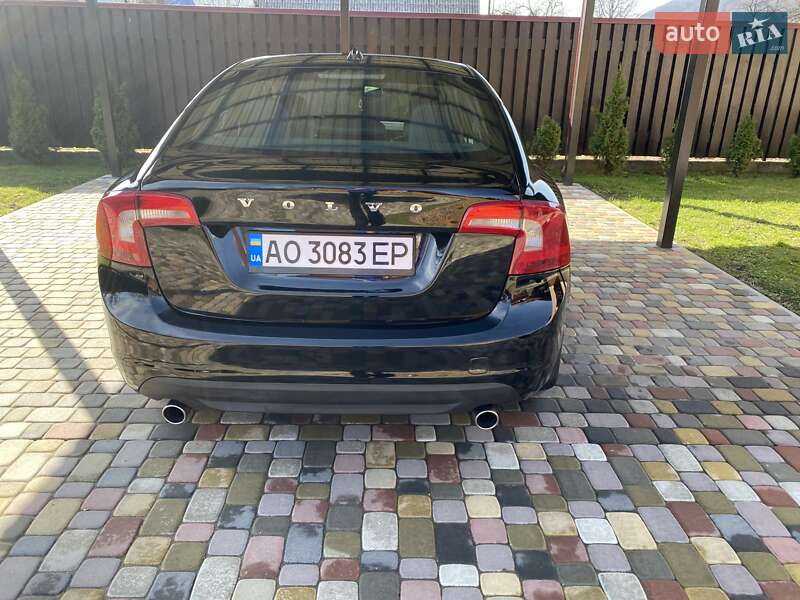 Седан Volvo S60 2011 в Тячеве фото 4 Седан Volvo S60 2011 в Тячеве