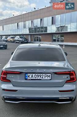Седан Volvo S60 2023 в 