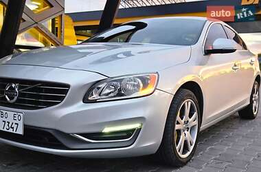 Седан Volvo S60 2013 в 