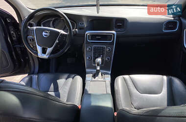 Седан Volvo S60 2013 в 