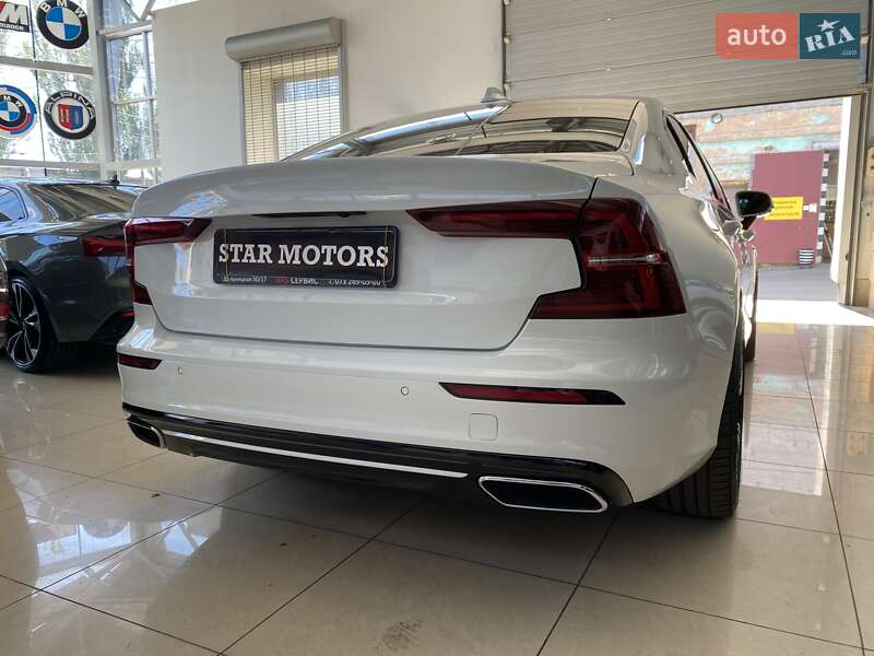 Седан Volvo S60 2019 в Одессе