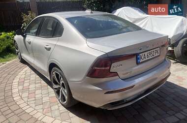 Седан Volvo S60 2024 в 