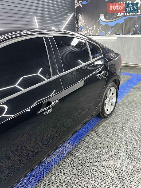 Седан Volvo S60 2013 в Києві