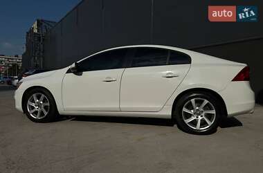 Седан Volvo S60 2014 в 
