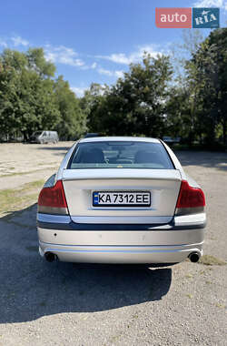 Седан Volvo S60 2000 в 