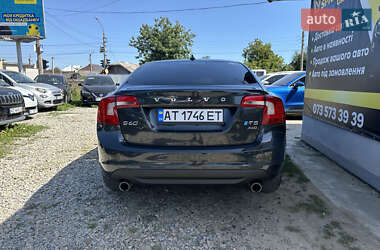 Седан Volvo S60 2012 в 
