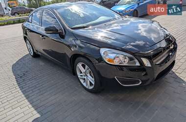 Седан Volvo S60 2011 в Киеве