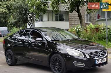 Седан Volvo S60 2012 в Львові