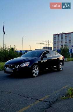 Седан Volvo S60 2012 в Києві
