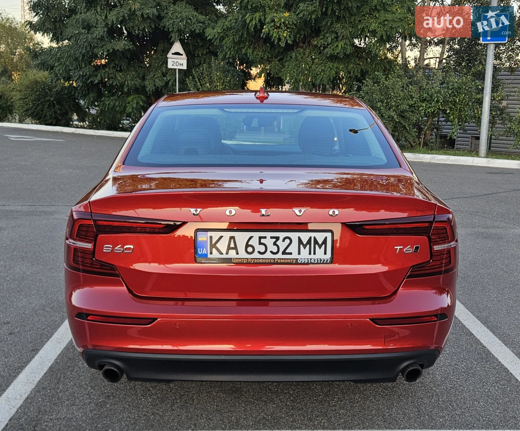 2019 Volvo S60 - мініатюра 8