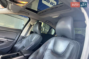 Седан Volvo S60 2012 в 