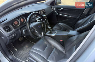 Седан Volvo S60 2013 в 