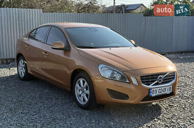 Седан Volvo S60 2012 в 