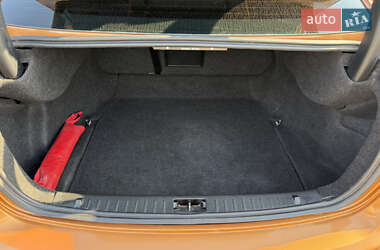 Седан Volvo S60 2012 в 
