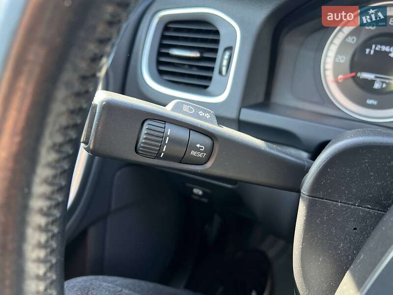 Седан Volvo S60 2013 в Києві
