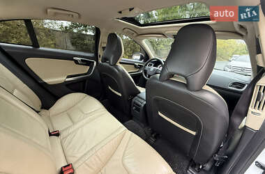 Седан Volvo S60 2013 в 