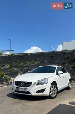 Седан Volvo S60 2011 в 