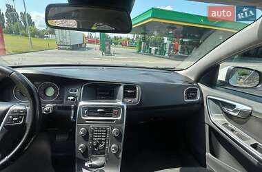 Седан Volvo S60 2011 в 