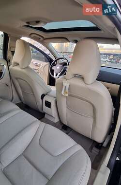 Седан Volvo S60 2012 в 
