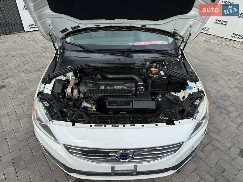 Седан Volvo S60 2015 в Луцьку