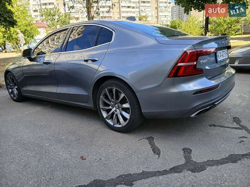 Седан Volvo S60 2018 в Києві
