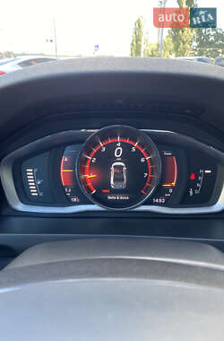 Седан Volvo S60 2016 в 